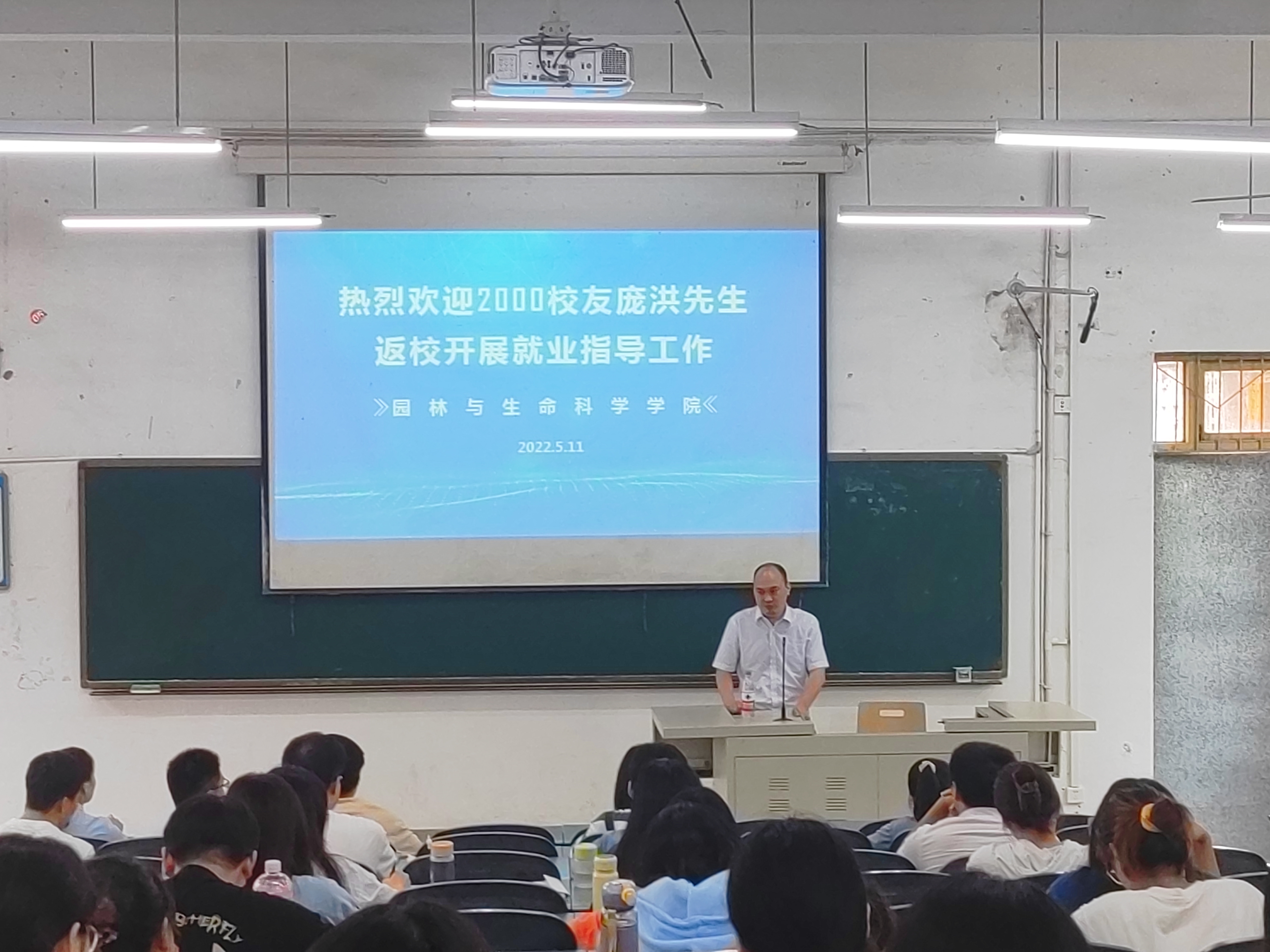 QKCm_1652752133885072063.jpg