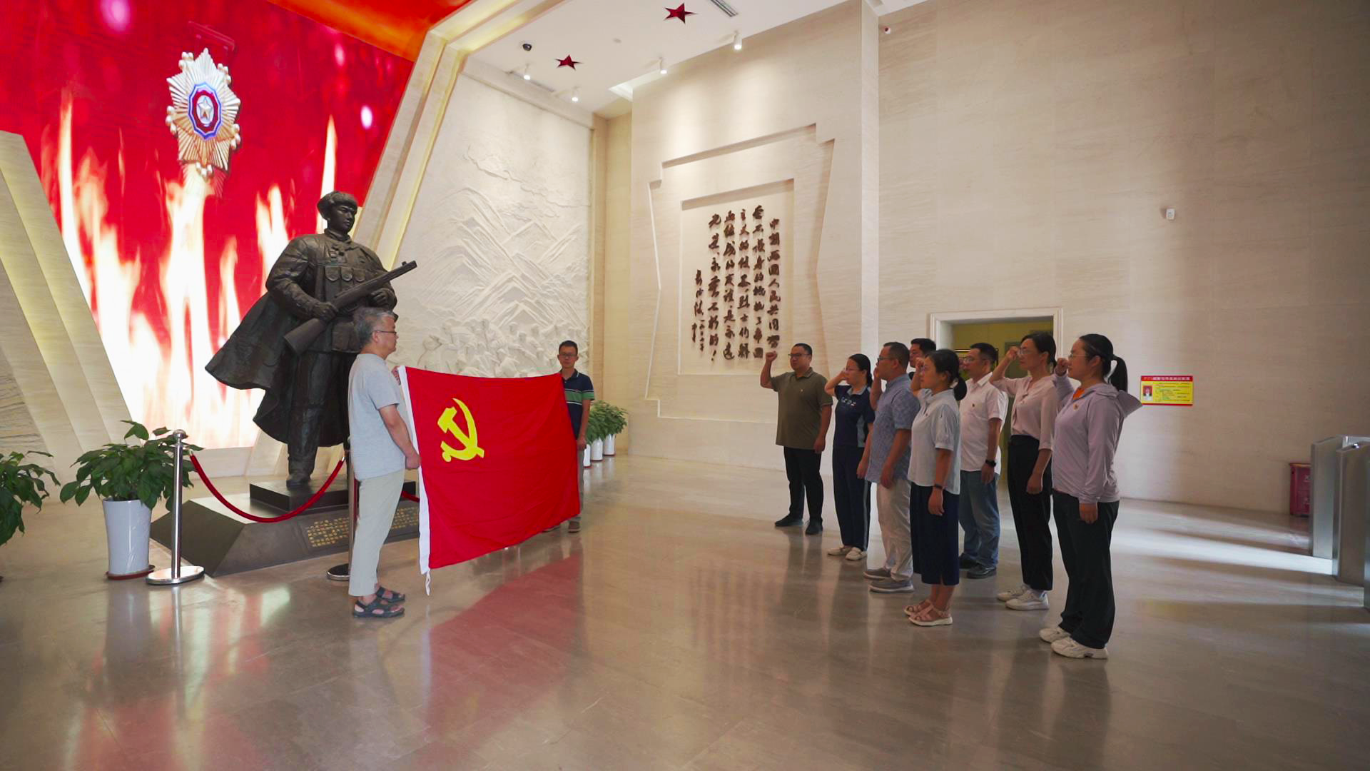 xUFQ_1693807532654035374.png 照片.png