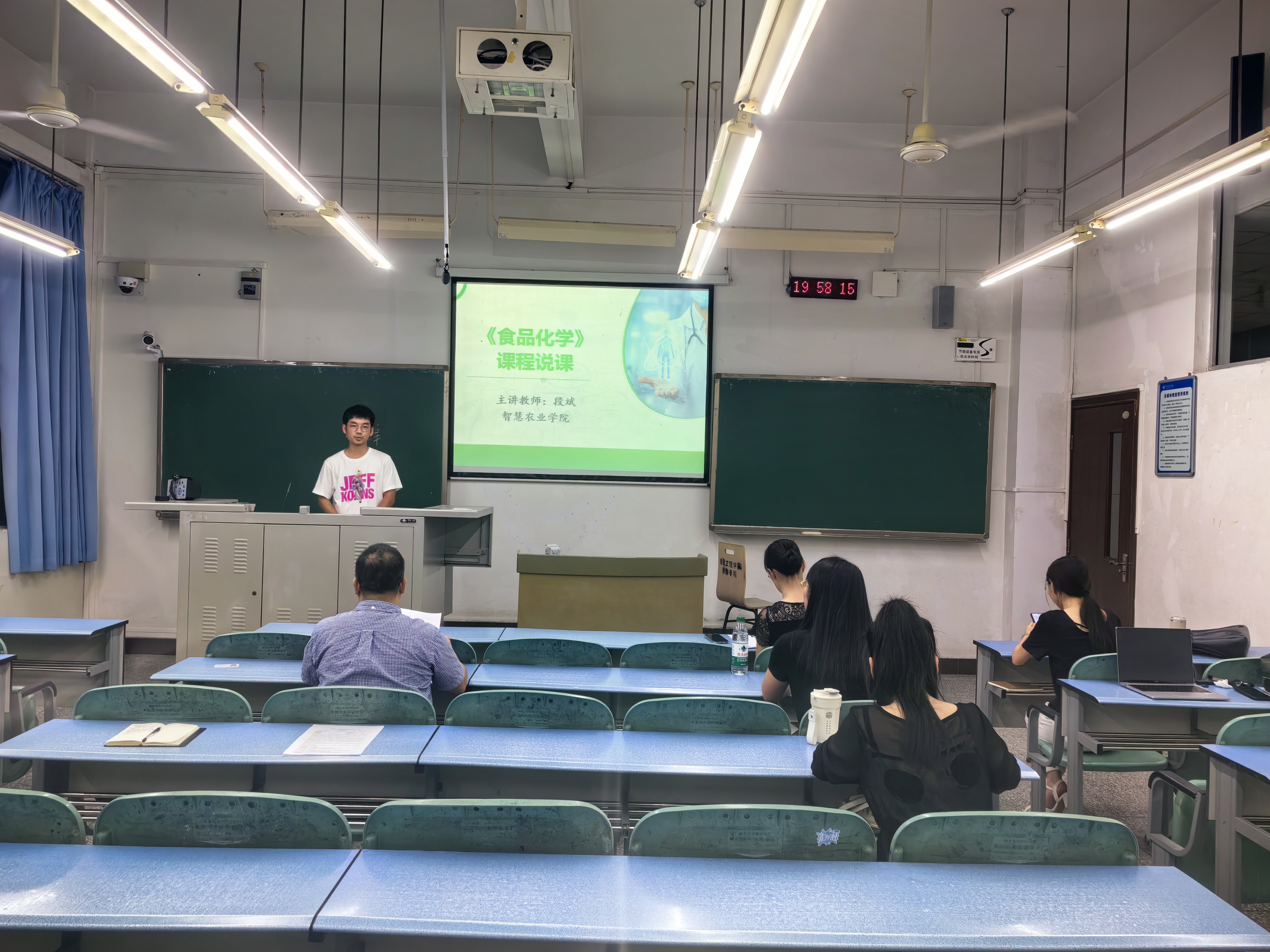 OHgU_1725163381072081711.jpg