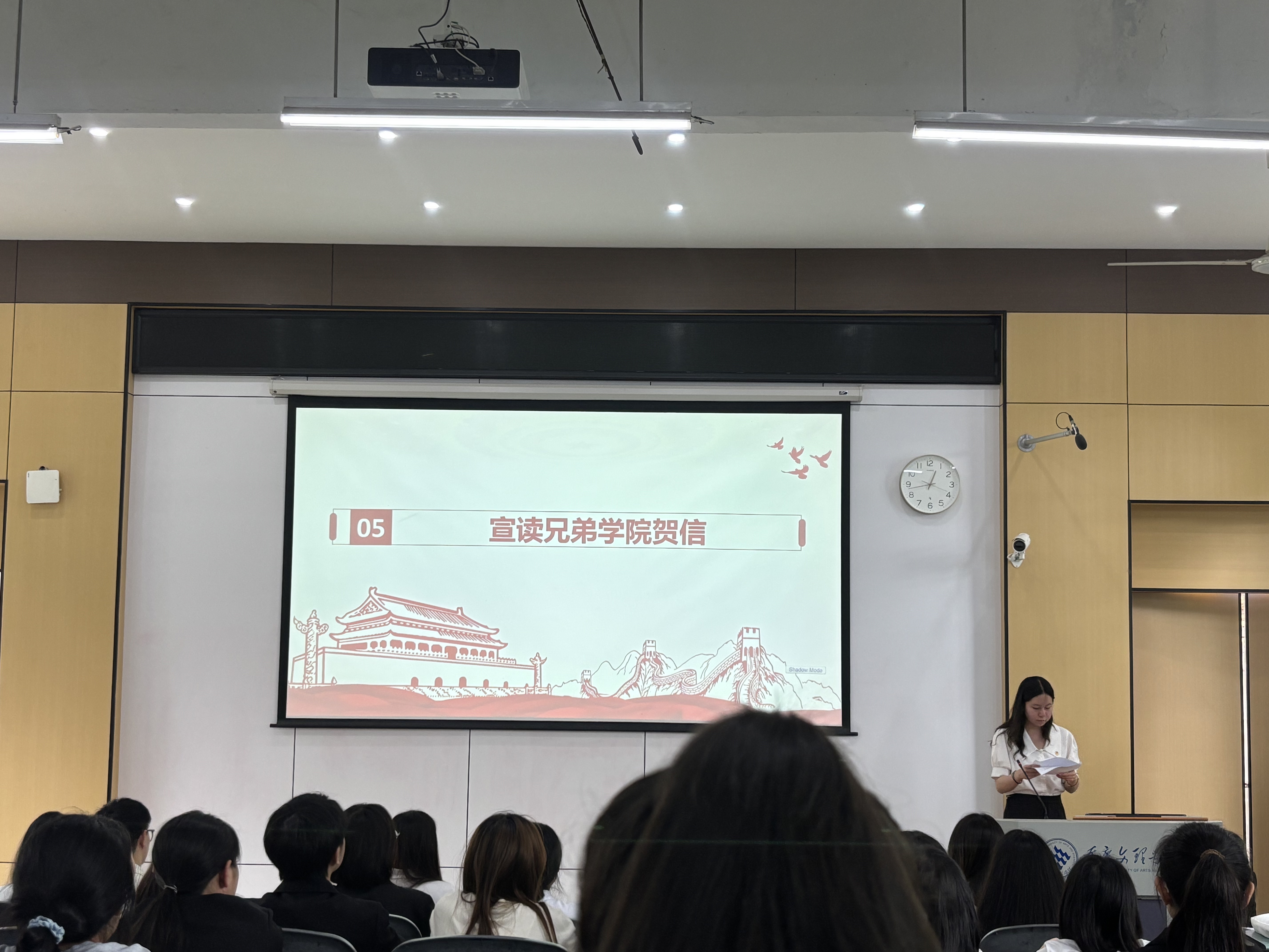 LsBS_1750829666431055844.jpg